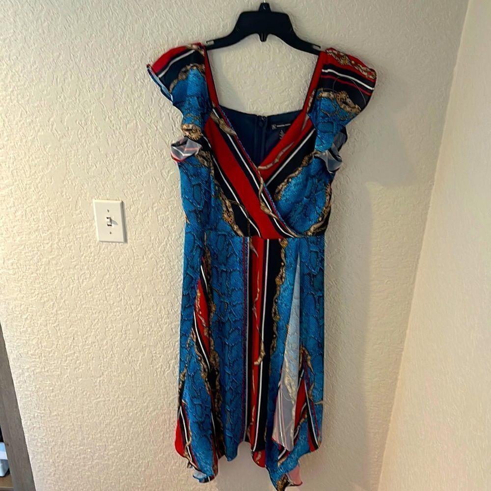 𝅺inc size 6 Blue Red Snake Belt Stripe Cold Shoulder Handkerchief Dress NWOT